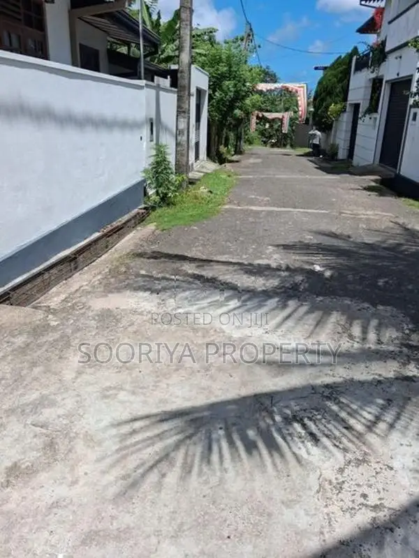 Newly Build House for Sale in Piliyandala