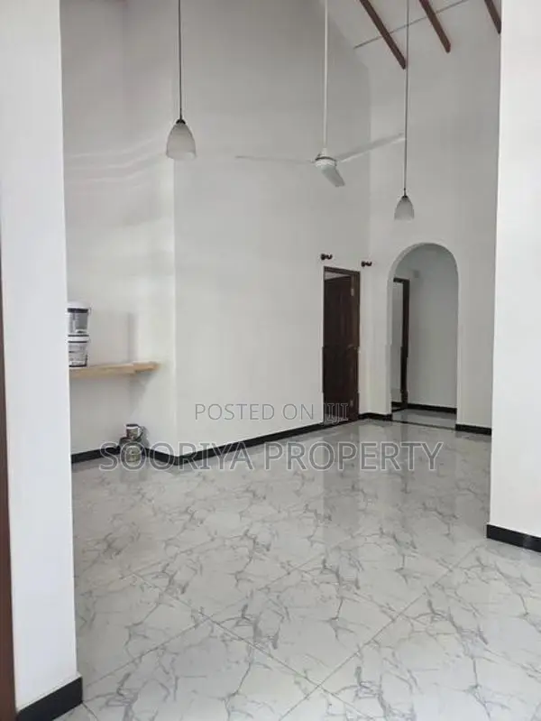 New Luxury House for Sale in Kesbewa