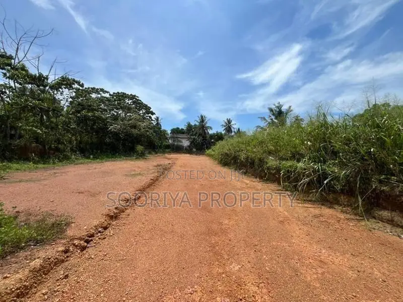 Piliyandala Miriswaththa 7.5P Superbly Land for Sale