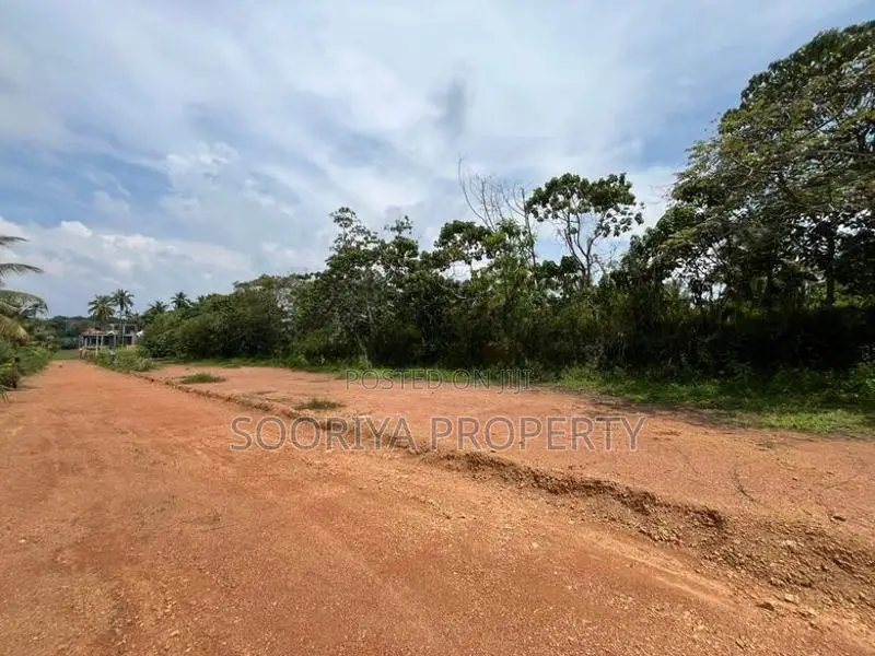 Piliyandala Miriswaththa 7.5P Superbly Land for Sale
