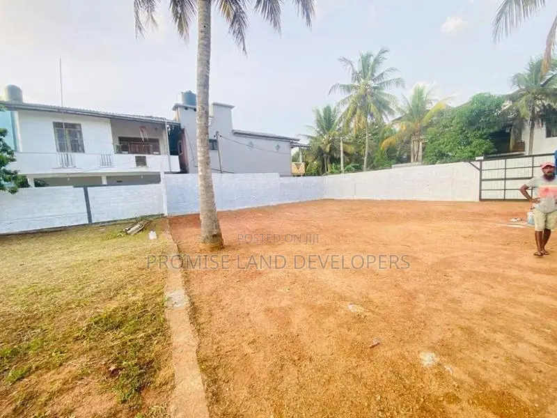 Moratuwa Katubedda 10 Perch Land for Sale N38