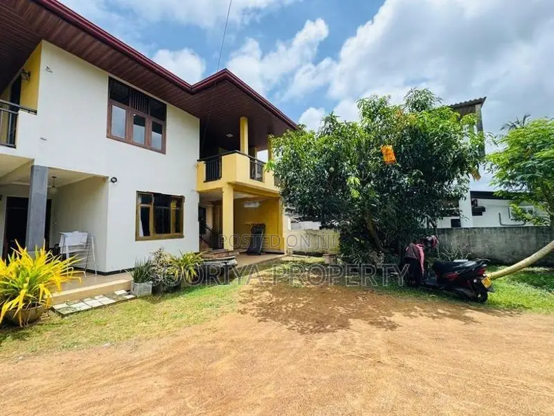 Two Story House for Sale in Piliyandala Suwarapola