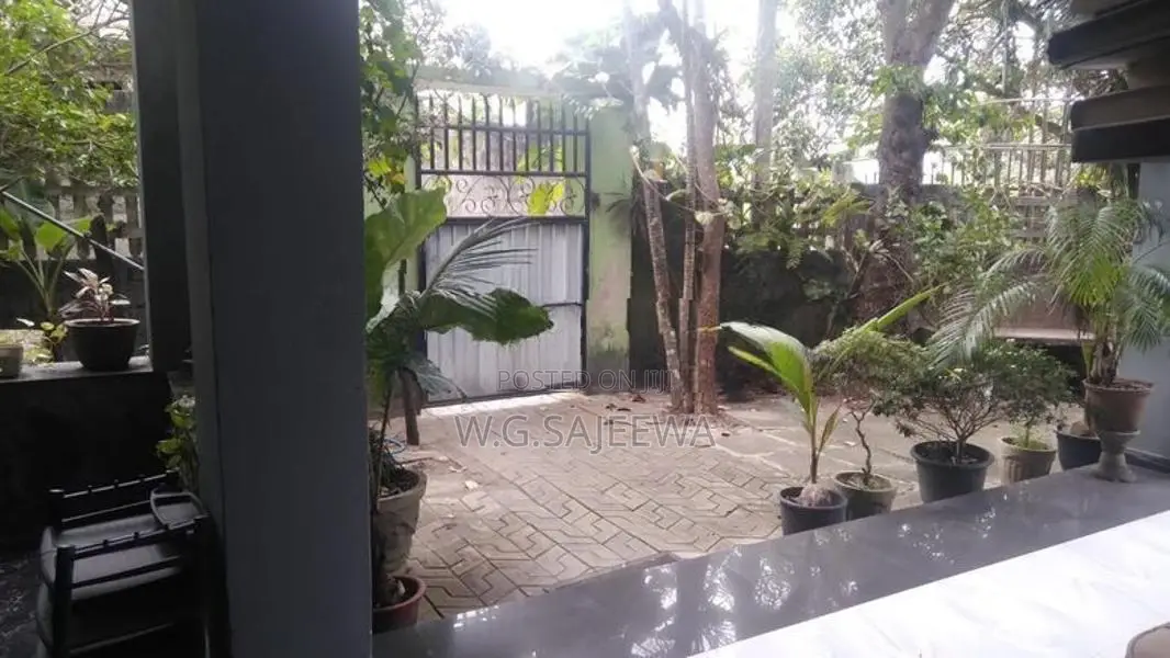6bedroom house for sale Bolawalana, Negombo