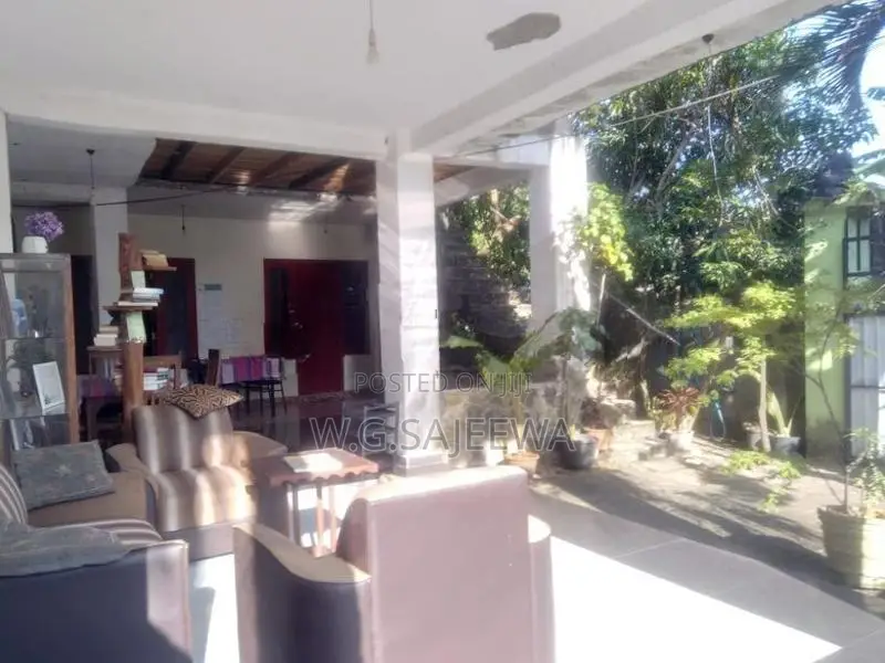 6bedroom house for sale Bolawalana, Negombo