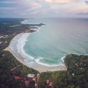 Land in Thalalla