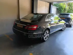 Mercedes Benz E200 2010