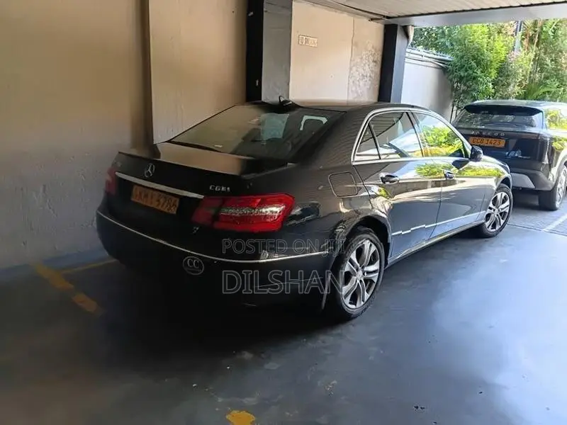 Mercedes Benz E200 2010