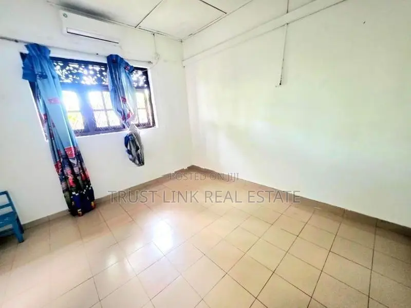 House For Sale In Mabola Wattala