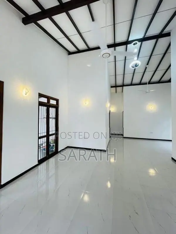 Single Storied Brand New House In Habarakada