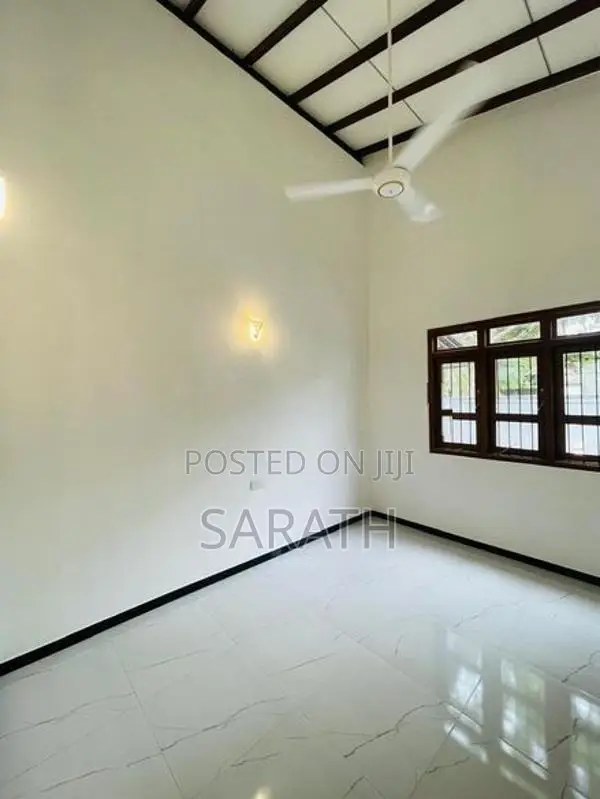 Single Storied Brand New House In Habarakada