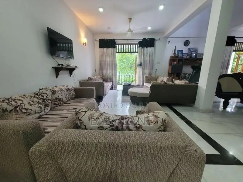 House for Sale in Rathnapura'near Lyceum International School