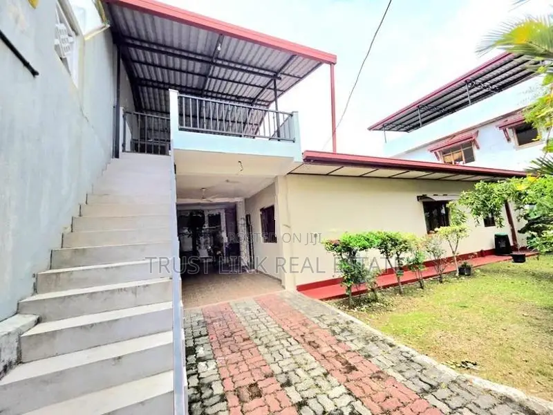 Single-Storey Home for Sale in Wattala. Just 1 km to Hendala