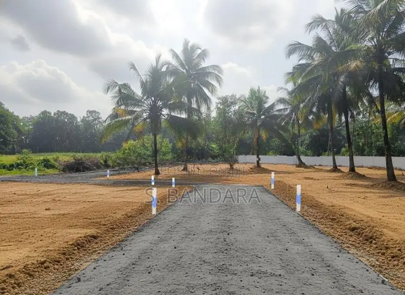 Land for Sale in Melsiripura Town -Y49