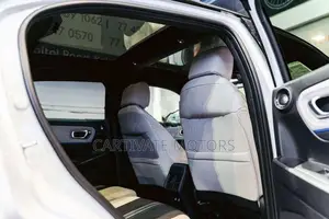 Honda Vezel Z Play Moonroof 10sp 2026