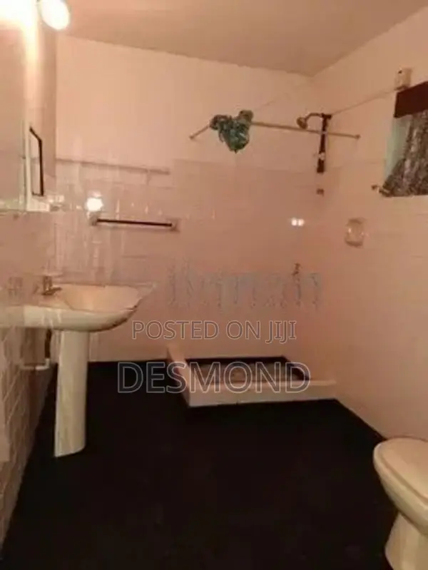 Ladies' Room For Rent In Wellawatta, Colombo 6