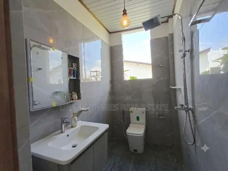 මාලඹේ පාරෙන් නවීන නිවසක් විකිණීමට කොට්ටාව