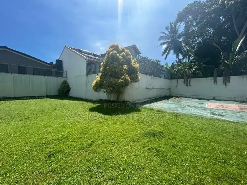 Residential Land For Sale IN Nawala