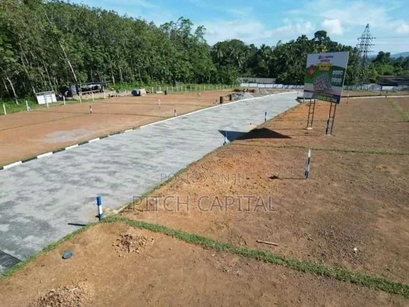 කළුඅග්ගල ප්‍රදේශයෙන් අගනා ඉඩමක්