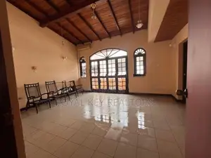 03 Bedroom -Furnished House For Rent In Colombo 04