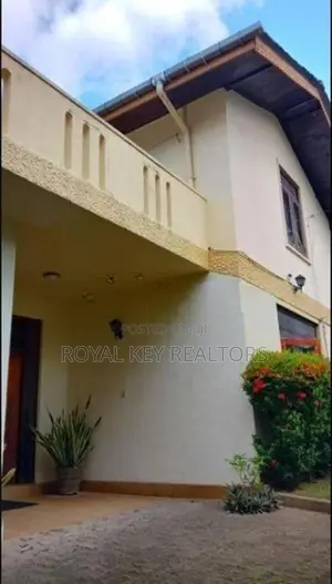 04 Bedroom - Unfurnished House For Sale In Colombo 07