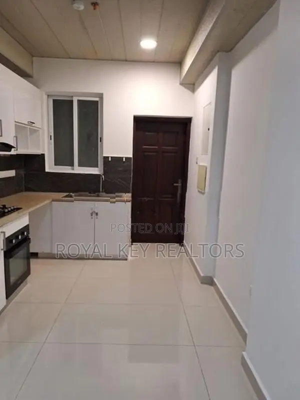 Blue Ocean - 03 Bedroom Unfurnished Apartment For Sale In Colombo 5