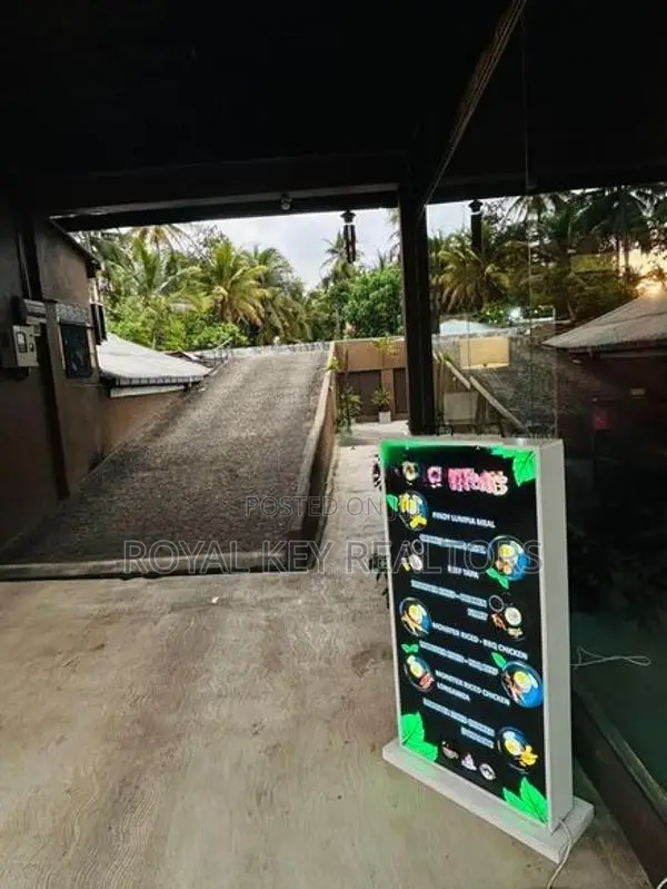 600 SqFt Resturant Space For Rent in Kotte