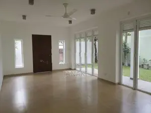 Three-Story House For Sale – Pelawatta, Pothuarawa Road In Battaramull