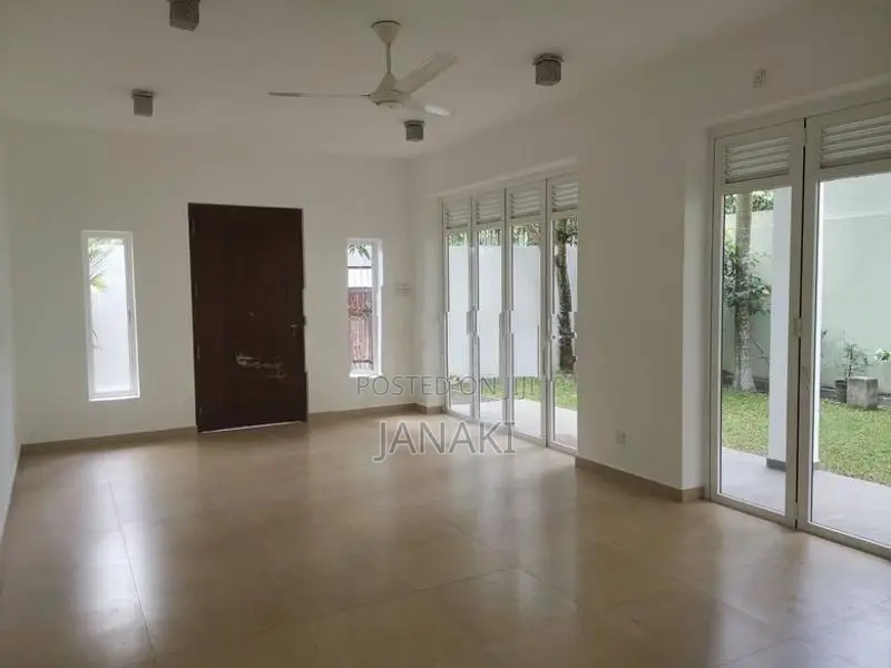 Three-Story House For Sale – Pelawatta, Pothuarawa Road In Battaramull