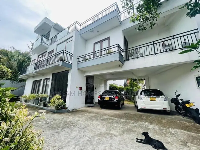 2-Storey Family Home In Enderamulla, Wattala