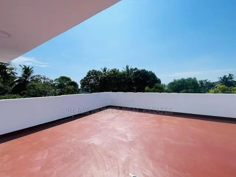 House For Sale In Kottawa Million