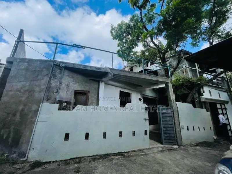 Two Houses on One Property for Sale – Battaramulla