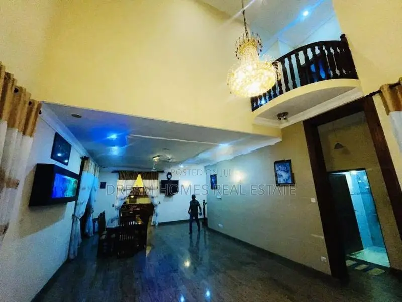 Fully Furnished 5-Bedroom House for Rent in Thalawathugoda