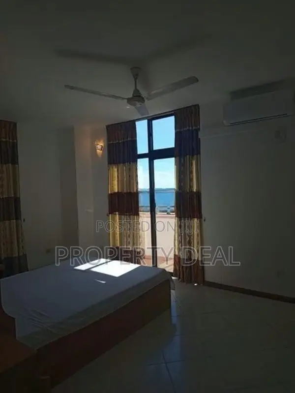Apartment For Rent At Pacific Pinnacle, Colombo 04 - PDA462