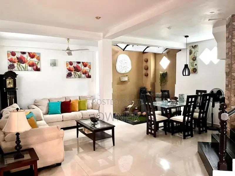 Three Story House For Sale In Mount Lavinia