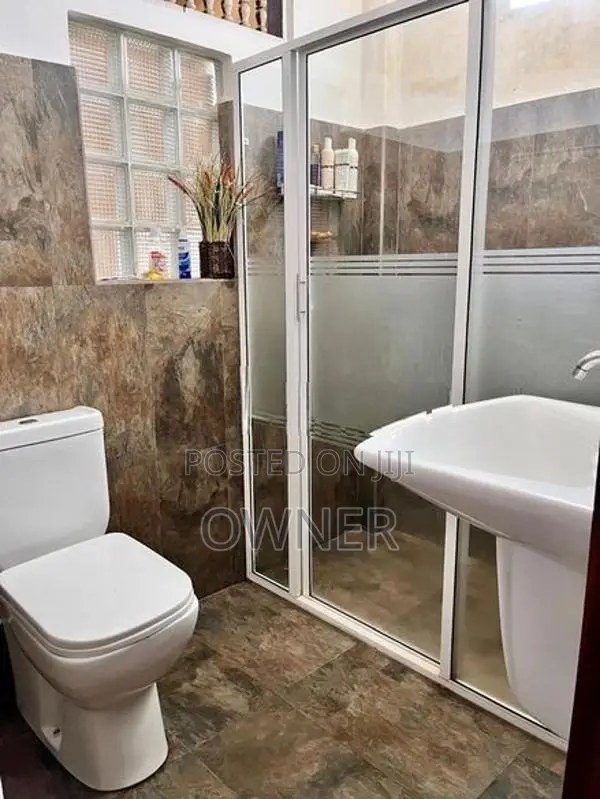 Three Story House For Sale In Mount Lavinia