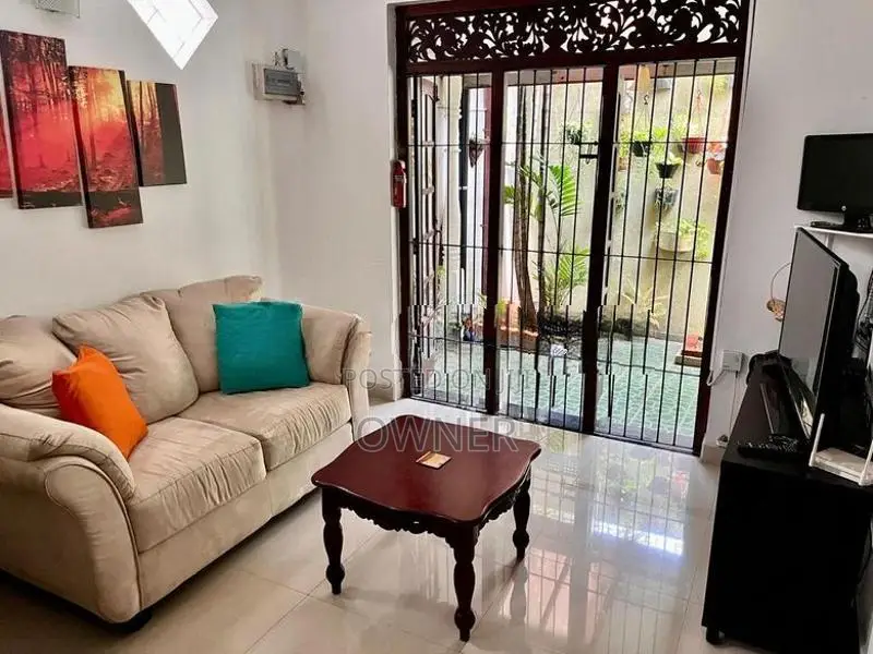 Three Story House For Sale In Mount Lavinia