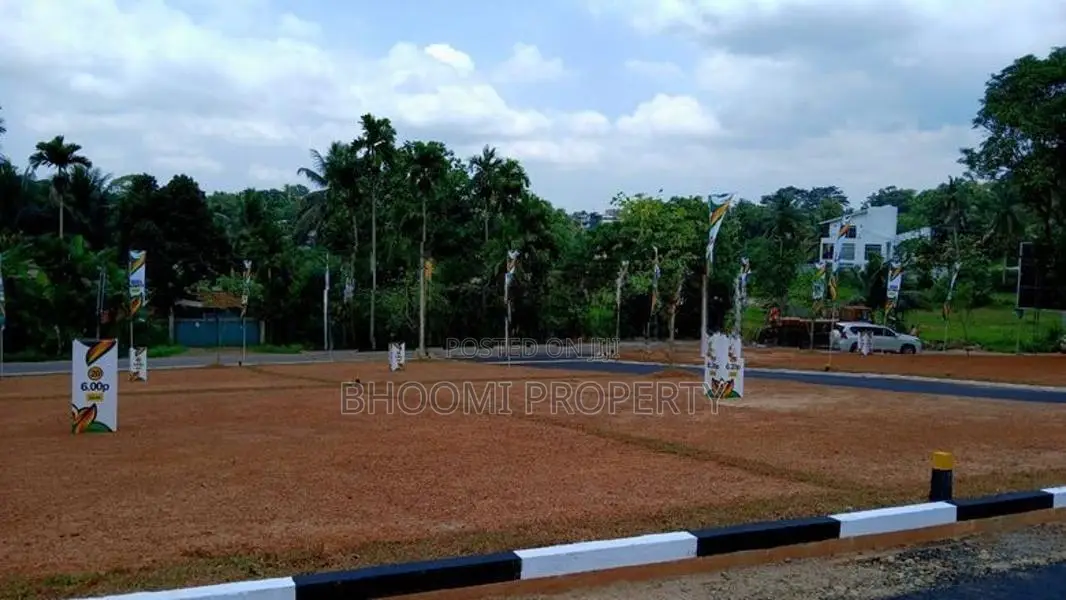 Near Kottawa Twon Green Environment Land Plots For Sale