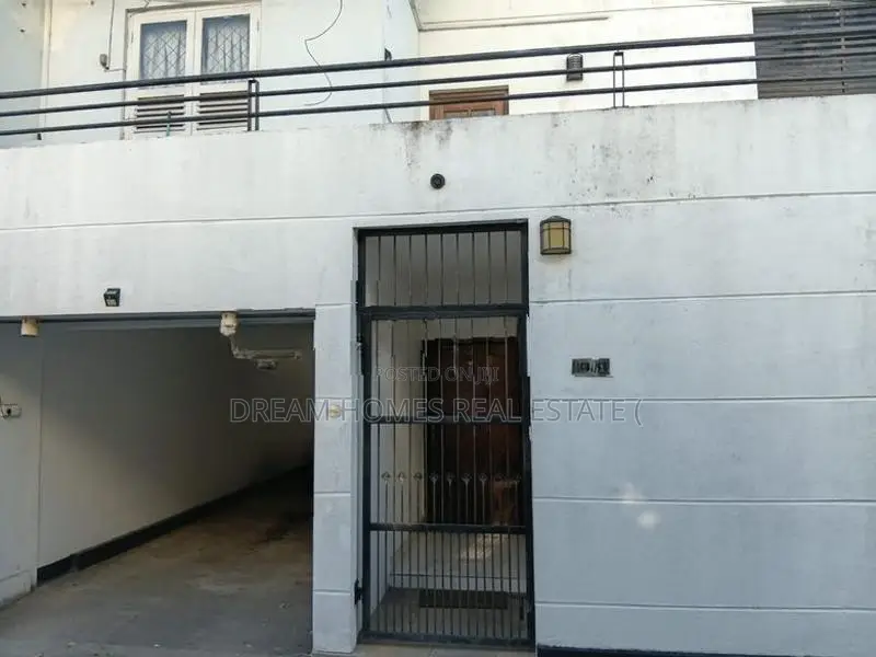 Ground Floor Commercial Building for Rent – Kotta Road