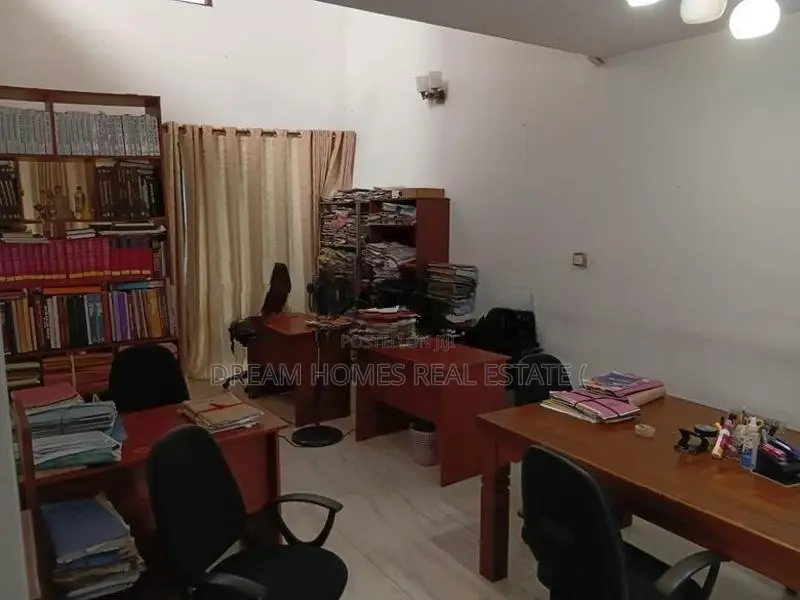 Ground Floor Commercial Building for Rent – Kotta Road