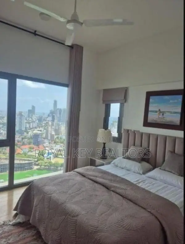 Colombo 2 - Straight tower -03 Bedroom Furnished Apartment for Rent