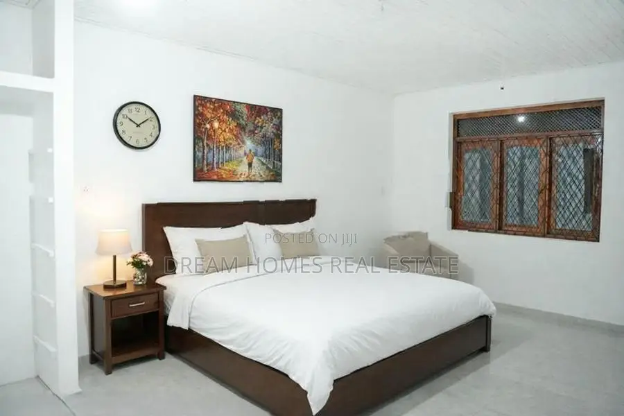 Newly Renovated 5 BR House for Sale – Nugegoda