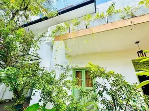 Modern House For Sale In Kotte With Rooftop Living Area