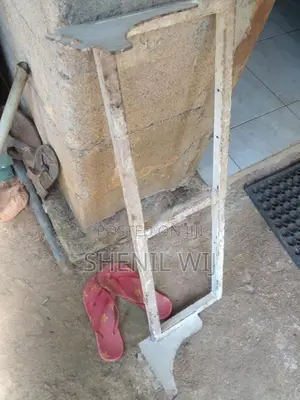 බිත්තියට රැක් එකක්