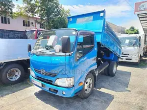 Hino Dutro DUMP TRUCK TIPPER 1C 2018