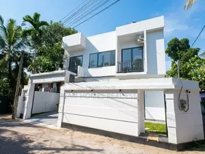 Modern New Hpuse For Sale - Piliyandala
