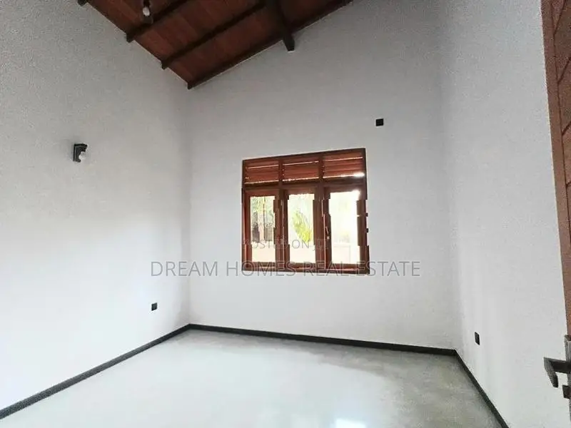 Modern Luxury New House For Sale In Piliyandala