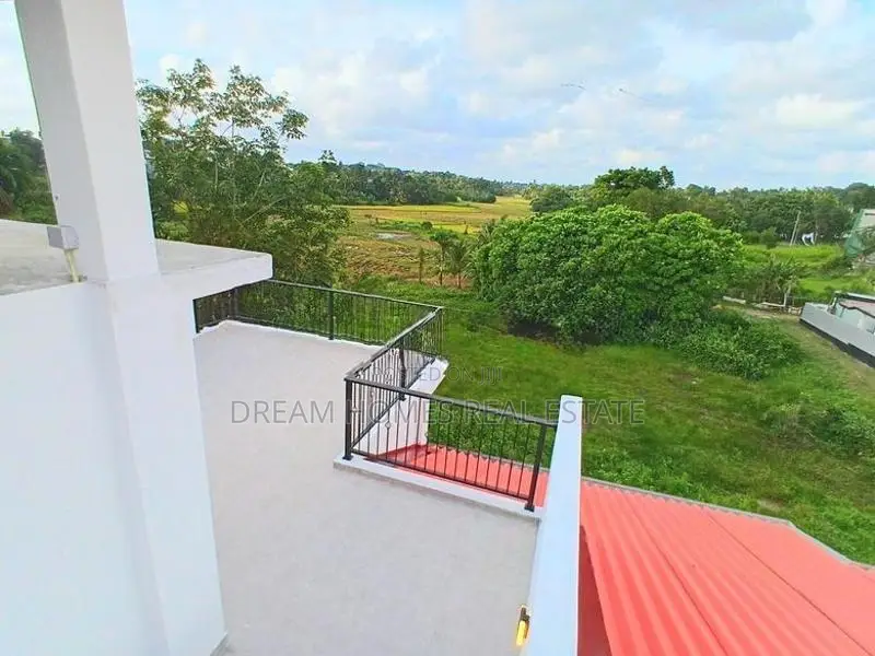 3-Storey House for Sale in Kesbewa