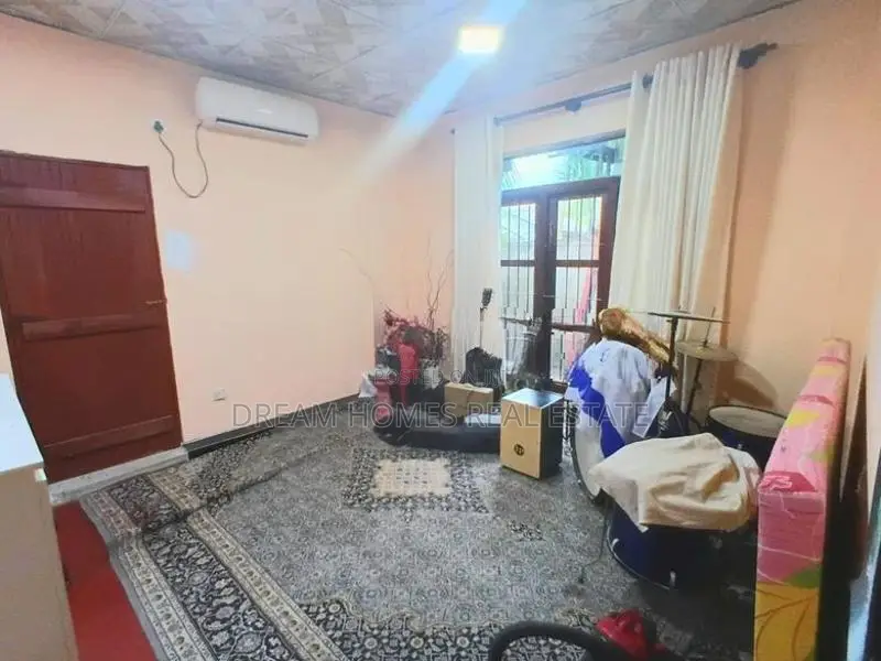 Single-Storey House for Sale in Kahathuduwa – 4 Bedrooms