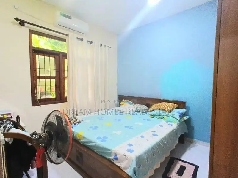 Single-Storey House for Sale in Kahathuduwa – 4 Bedrooms