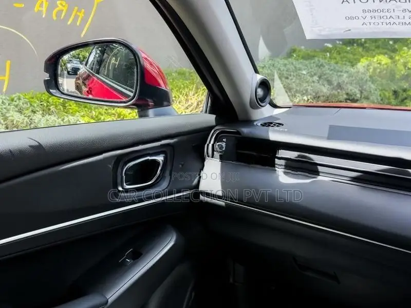 Honda Vezel Z premium 2026